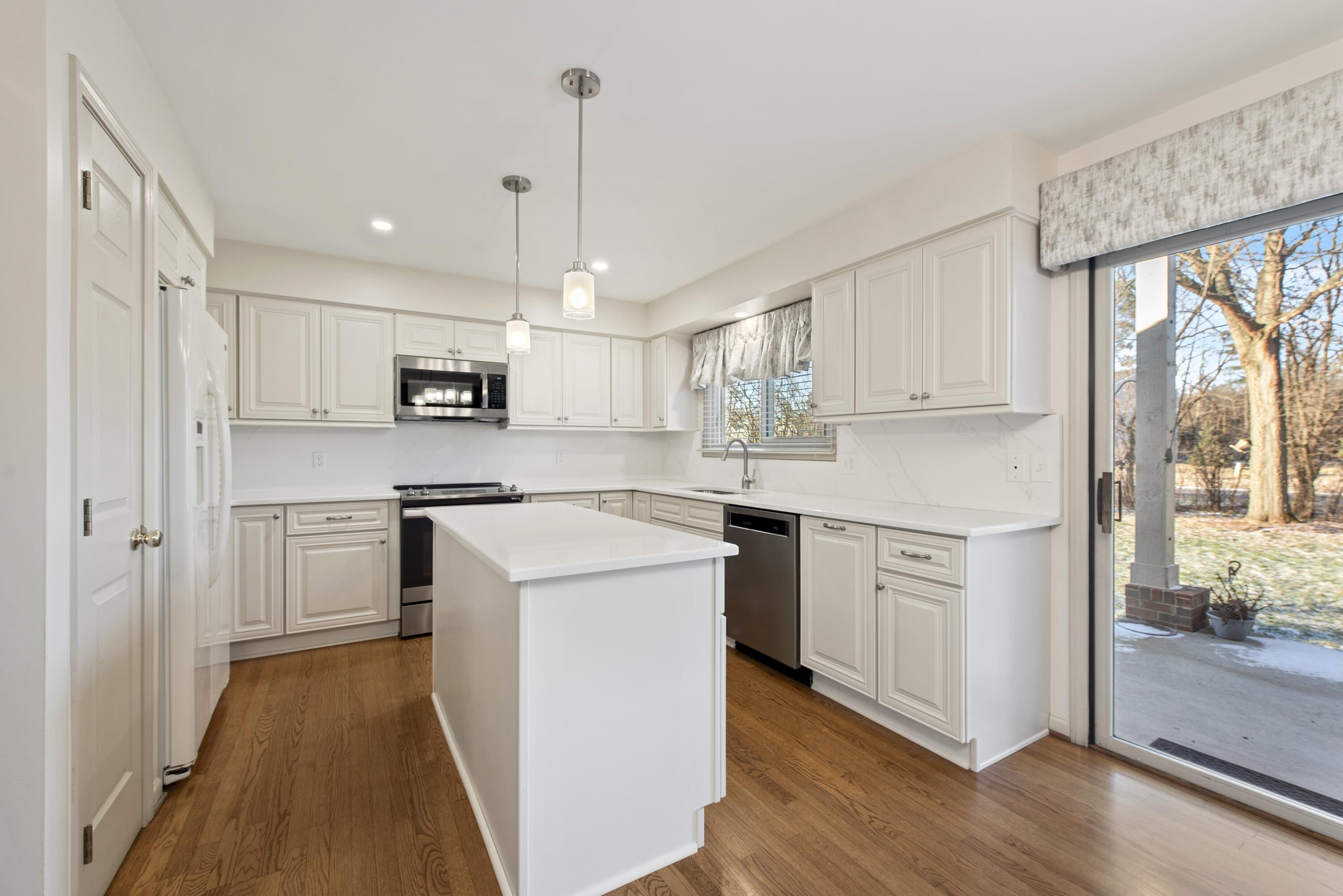 24635 Ridgeview 100