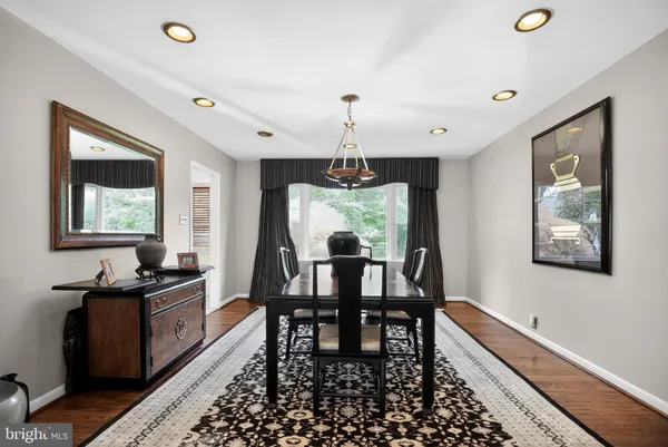 $569,900 | 1005 Quill Lane, Oreland, PA 19075