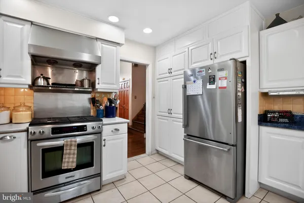 $569,900 | 1005 Quill Lane, Oreland, PA 19075