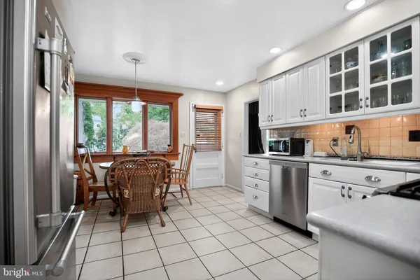 $569,900 | 1005 Quill Lane, Oreland, PA 19075