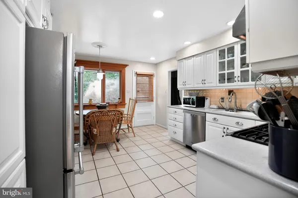 $569,900 | 1005 Quill Lane, Oreland, PA 19075