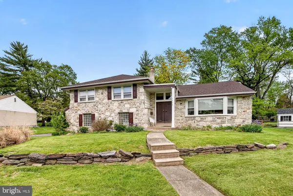 $569,900 | 1005 Quill Lane, Oreland, PA 19075