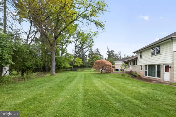 $569,900 | 1005 Quill Lane, Oreland, PA 19075