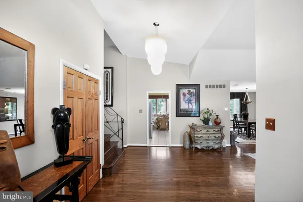 $569,900 | 1005 Quill Lane, Oreland, PA 19075