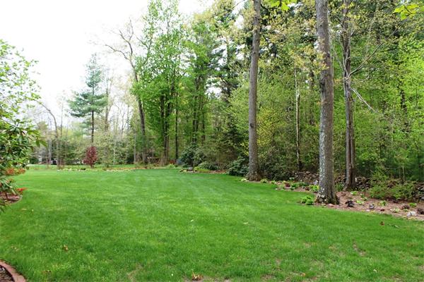 104 Stonehill Road East Longmeadow, MA 01028 - Photo 29 of 30 Gallery Image 29