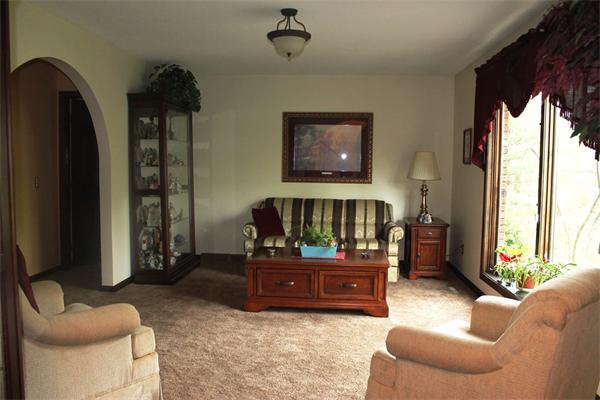 104 Stonehill Road East Longmeadow, MA 01028 - Photo 9 of 30 Gallery Image 9