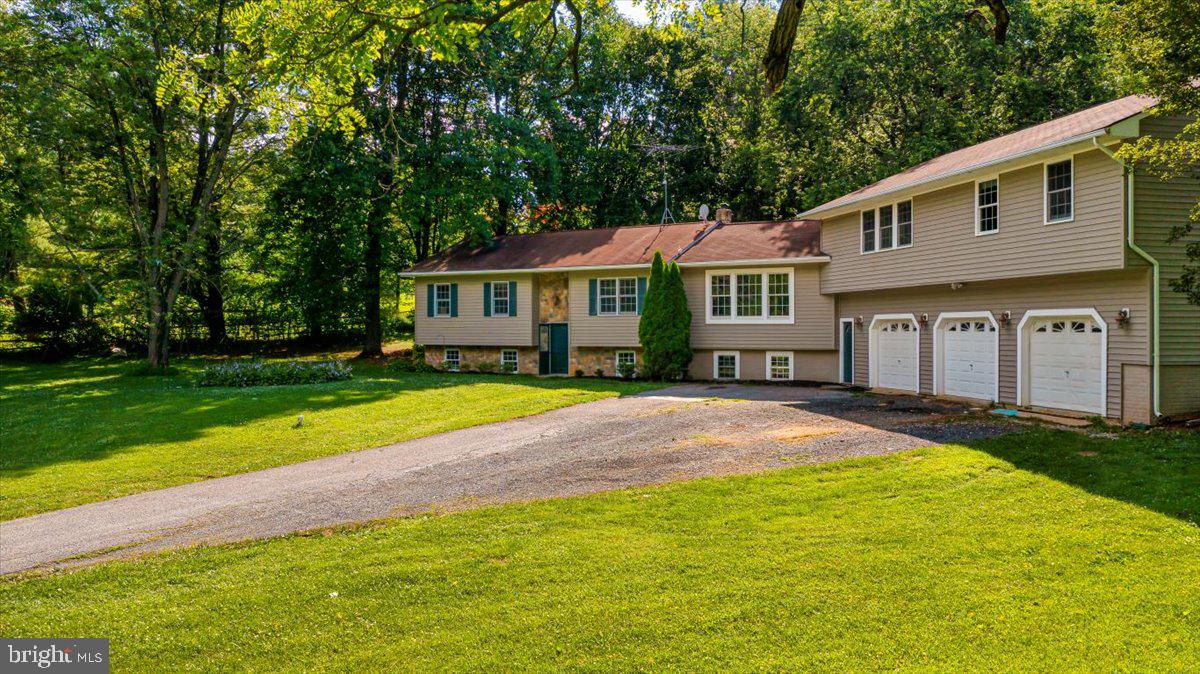 4224 Roop Road Mount Airy, MD 21771 - Photo 3 of 57