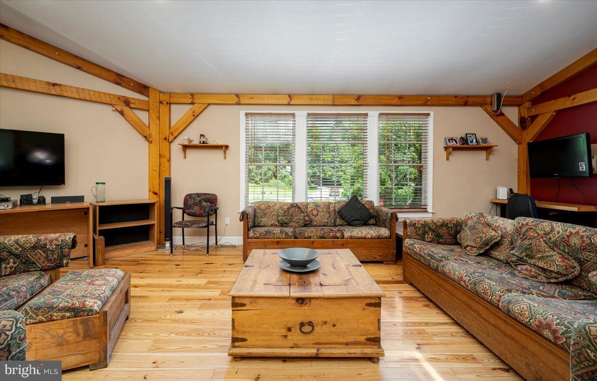 4224 Roop Road Mount Airy, MD 21771 - Photo 4 of 57 GREAT ROOM WITH SKYLIGHTS