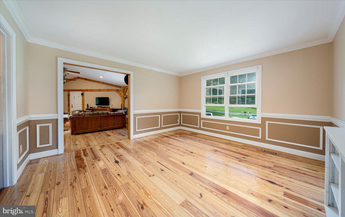 4224 Roop Road Mount Airy, MD 21771 - Photo 35 of 57 LARGE DININGMROOM AREA