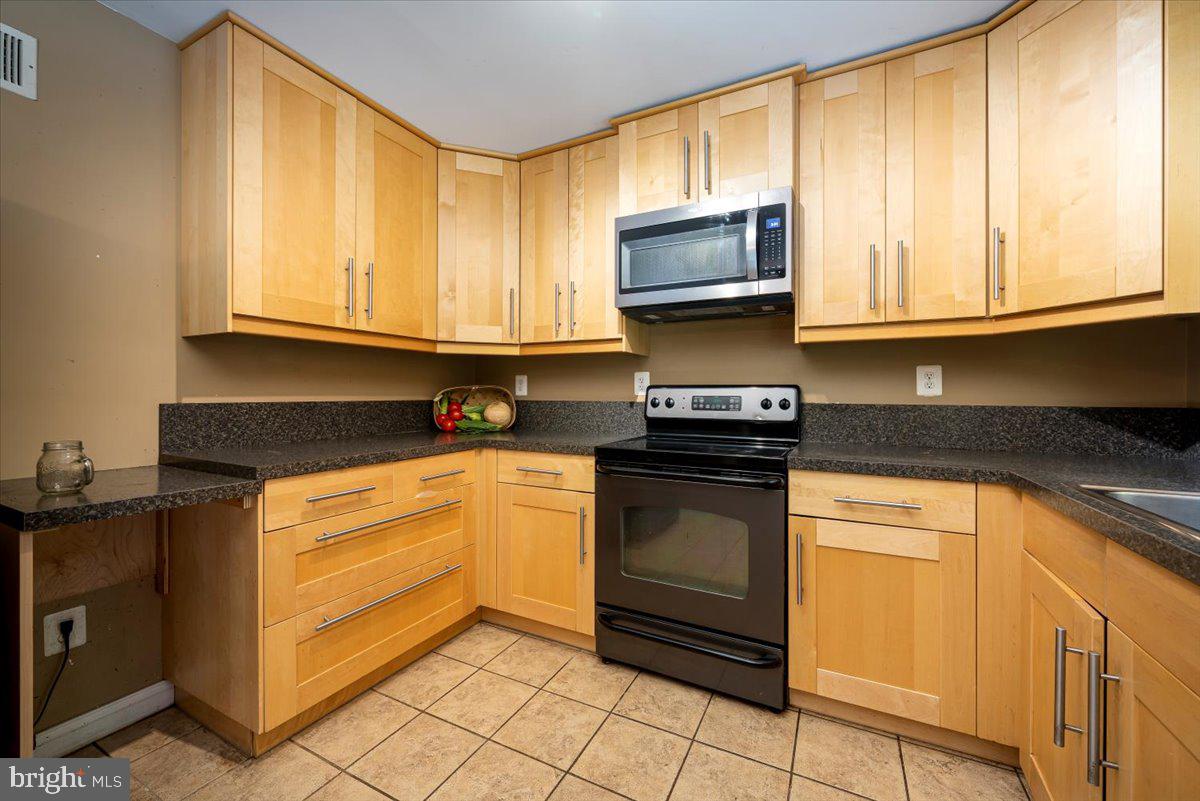 4224 Roop Road Mount Airy, MD 21771 - Photo 9 of 57 OPEN KITCHEN