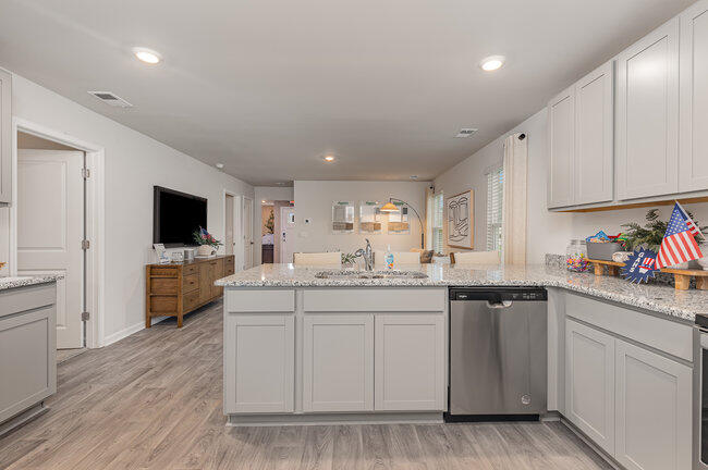 148 Stamford Road Orangeburg, SC 29115 - Photo 5 of 35 013_r6_1482-edit