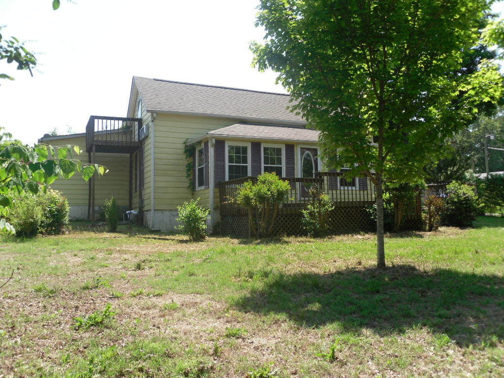 548 Highway 304 Decatur, TN 37322 - Photo 2 of 20 548 Hwy 304 (22)