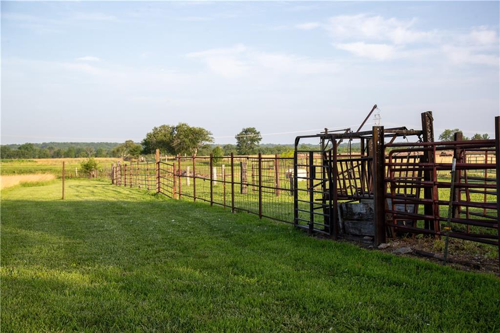 38210 Osawatomie Road Osawatomie, KS 66064 - Photo 17 of 77