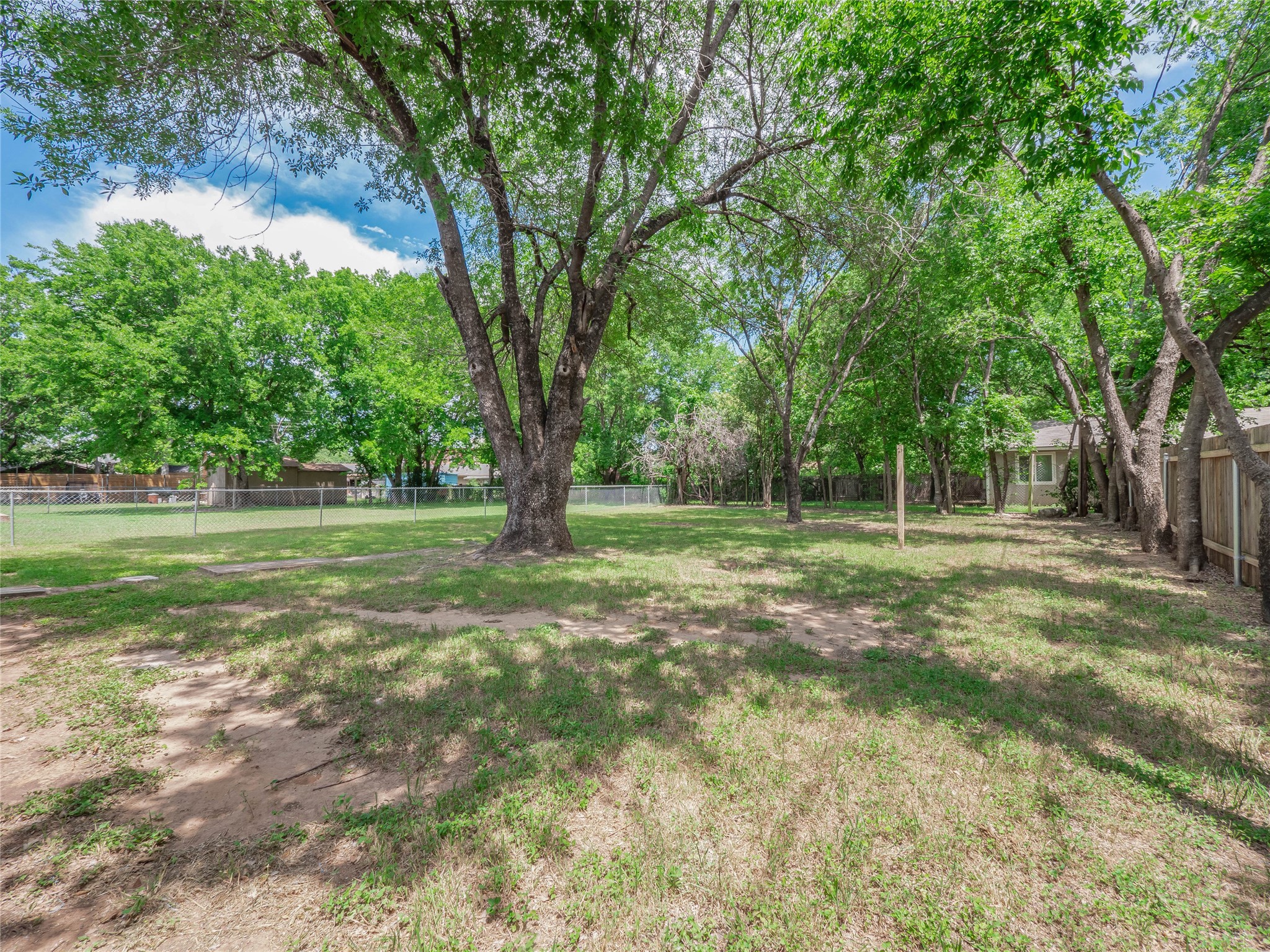 1021 Gardner Road Austin, TX 78721 - Photo 26 of 31