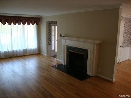 1617 South Renaud Road Grosse Pointe, MI 48236 - Photo 4 of 5 1617 S. Renaud 004
