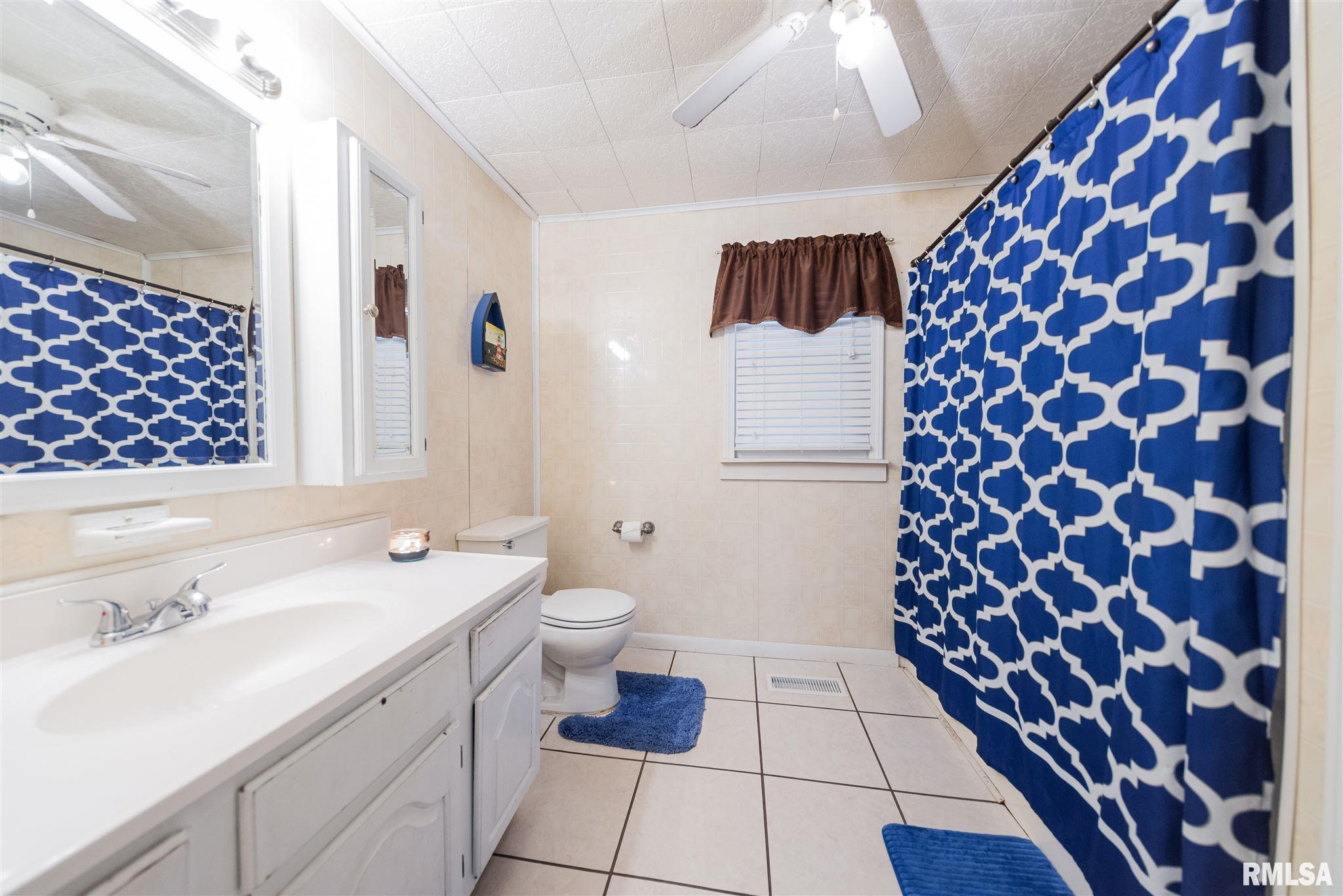 2620 Benton Road Mount Vernon, IL 62864 - Photo 19 of 34 Gallery Image 19