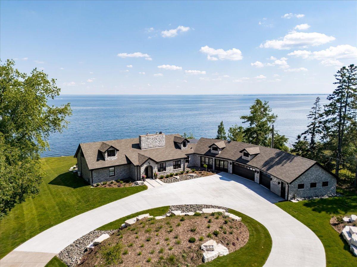 2836 London Road Duluth, MN 55804 - Photo 1 of 61 Gallery Image 1