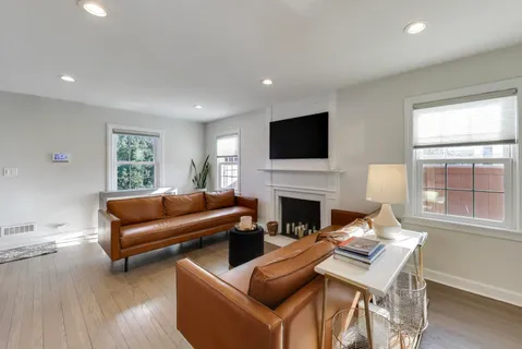 $425,000 | 1614 North 76th Avenue, Elmwood Park, IL 60707