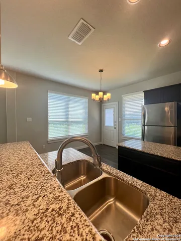 $1,600 | 374 Creekside Curve, New Braunfels, TX 78130