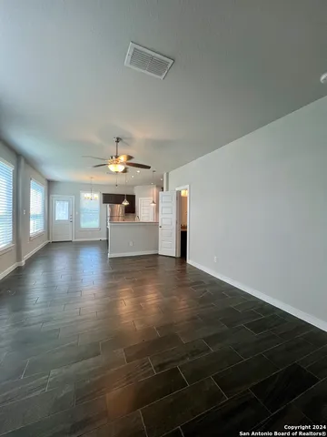 $1,600 | 374 Creekside Curve, New Braunfels, TX 78130