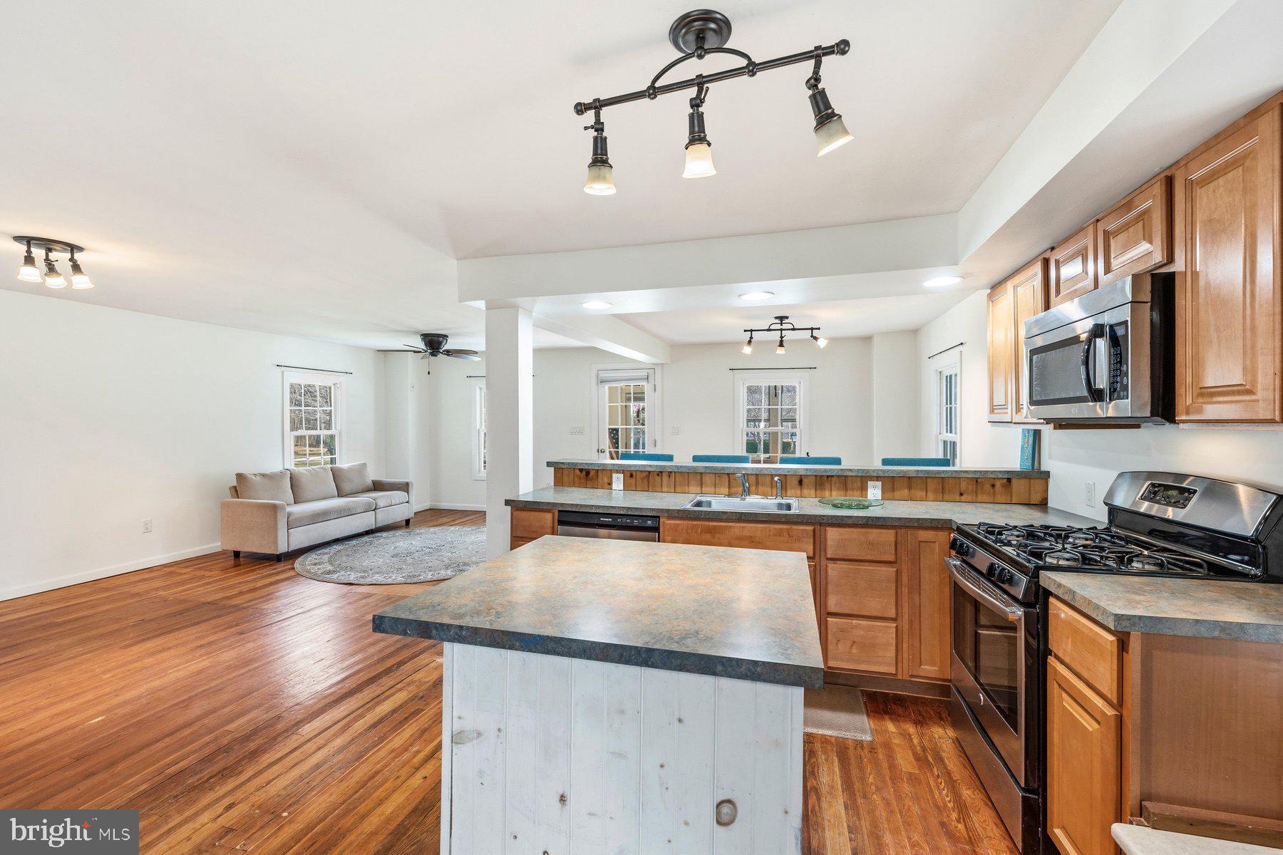 5188 Skinners Neck Road Rock Hall, MD 21661 - Photo 3 of 29