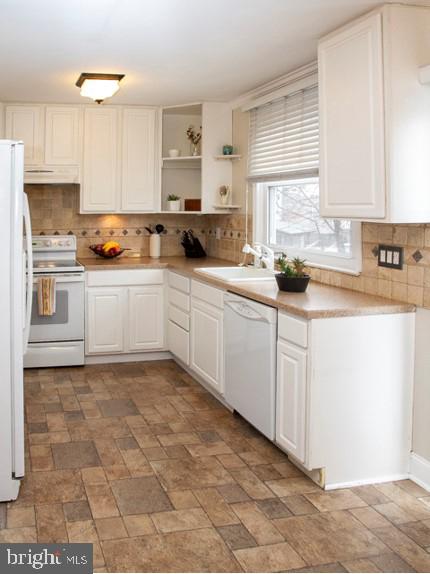 10835 Perrin Road Philadelphia, PA 19154 - Photo 13 of 35 Kitchen