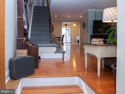 10835 Perrin Road Philadelphia, PA 19154 - Photo 4 of 35 Entry way