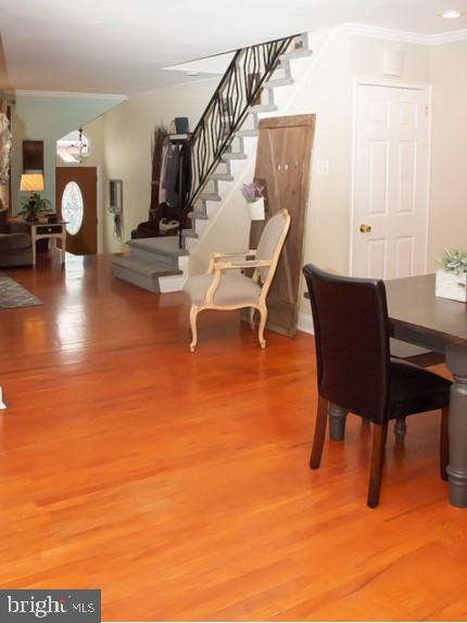 10835 Perrin Road Philadelphia, PA 19154 - Photo 10 of 35 Living room - dining room