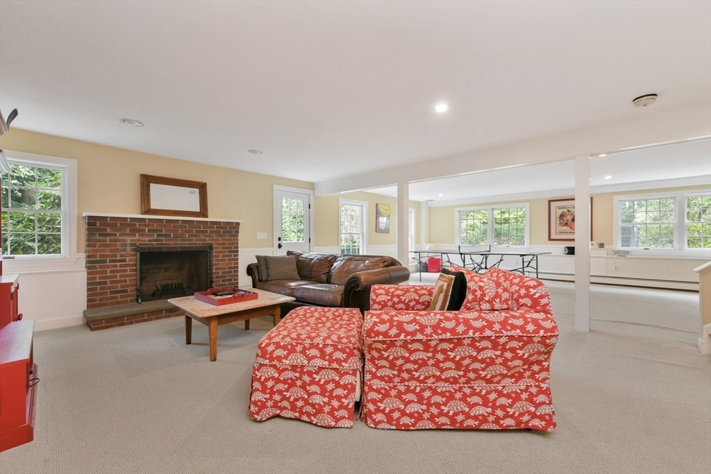 88 Chestnut Street Concord, MA 01742 - Photo 25 of 32