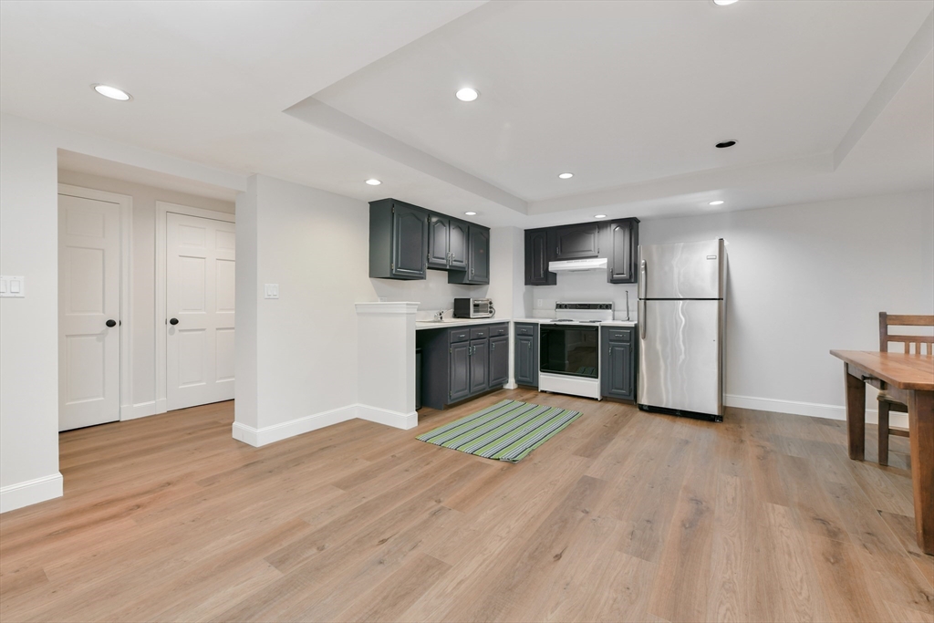 88 Chestnut Street Concord, MA 01742 - Photo 26 of 32