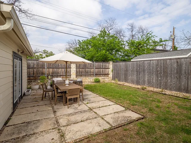 a view of outdoor space yard and patio