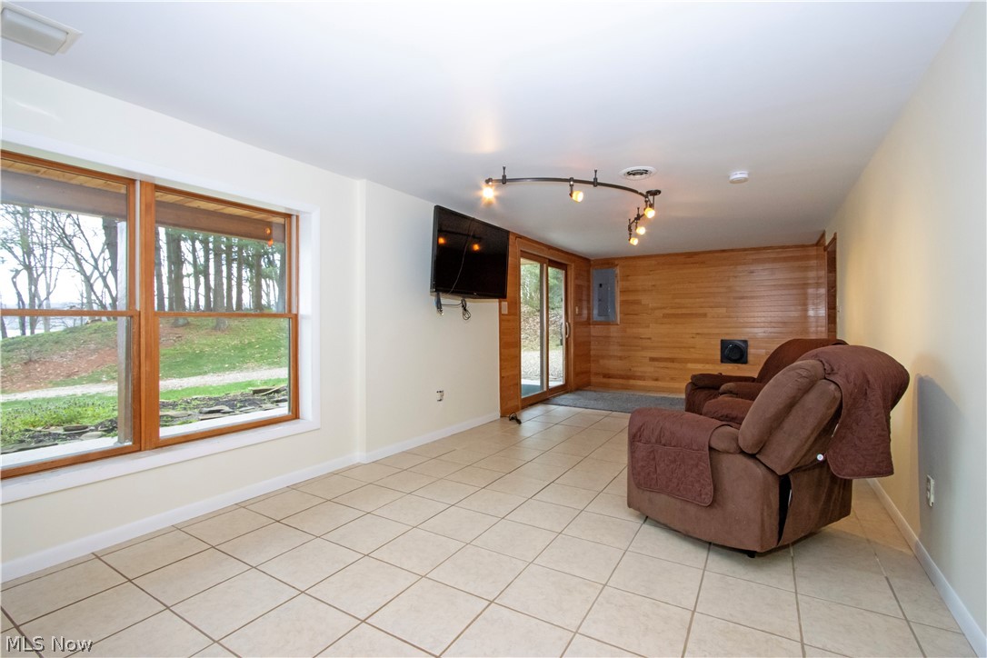 4225 Covert Road Perrysville, OH 44864 - Photo 10 of 35