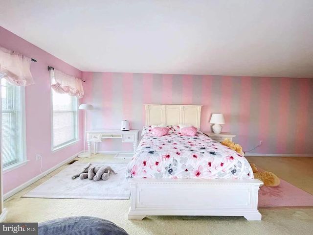 $620,000 | 801 Whispering Brooke Drive, Newtown Square, PA 19073