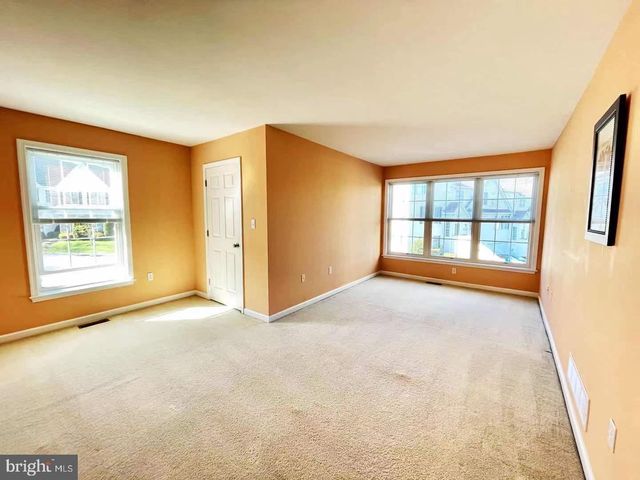 $620,000 | 801 Whispering Brooke Drive, Newtown Square, PA 19073