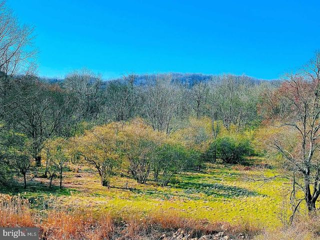 $620,000 | 801 Whispering Brooke Drive, Newtown Square, PA 19073