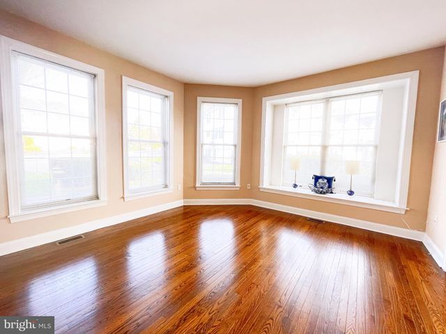 $620,000 | 801 Whispering Brooke Drive, Newtown Square, PA 19073