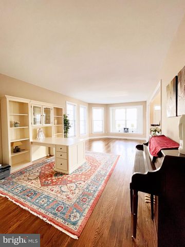 $620,000 | 801 Whispering Brooke Drive, Newtown Square, PA 19073