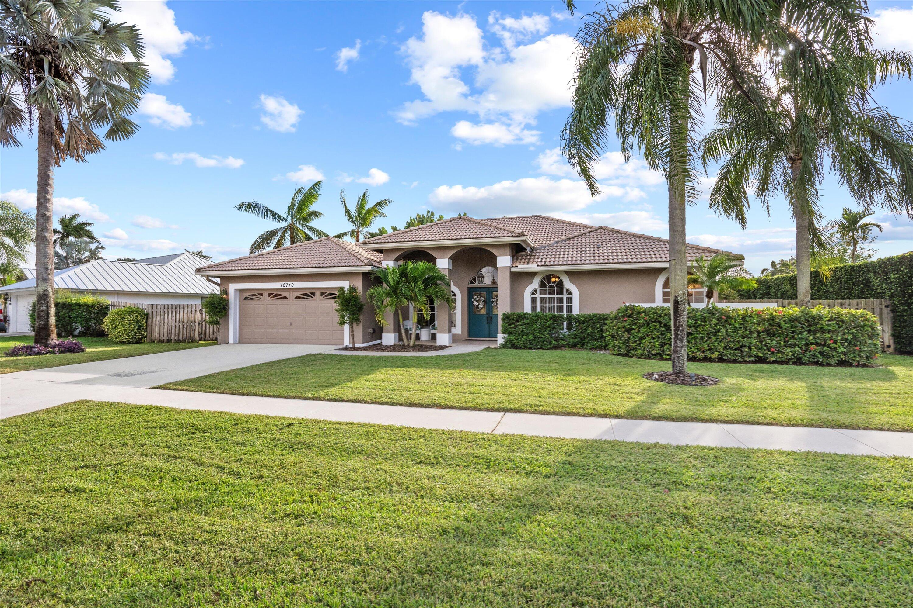 12710 Kingsway Road Wellington, FL 33414 - Photo 1 of 53 01-DSC_6579