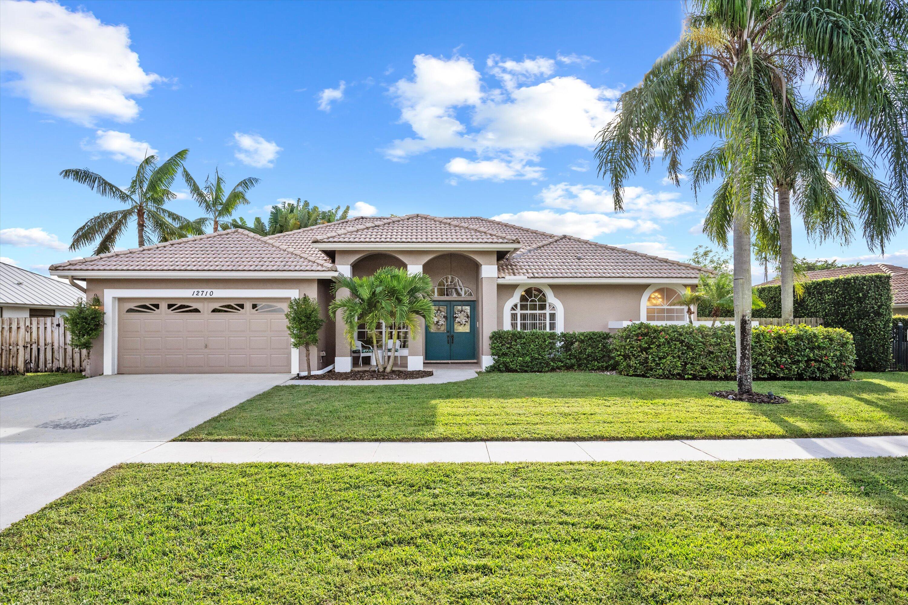 12710 Kingsway Road Wellington, FL 33414 - Photo 2 of 53 02-DSC_6582