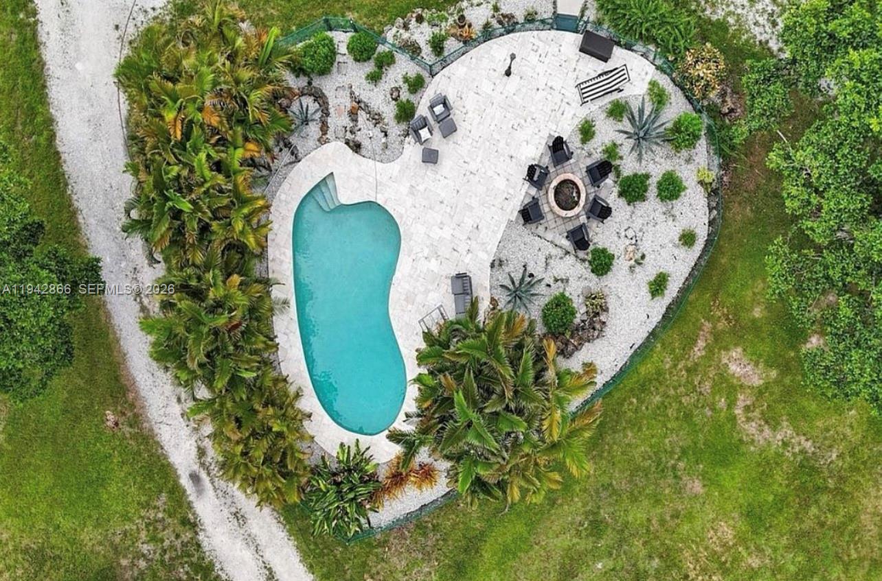 502 Rambling Dr Circle Wellington, FL 33414 - Photo 2 of 51