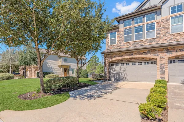 $2,500 | 58 Aventura Place, Spring, TX 77389