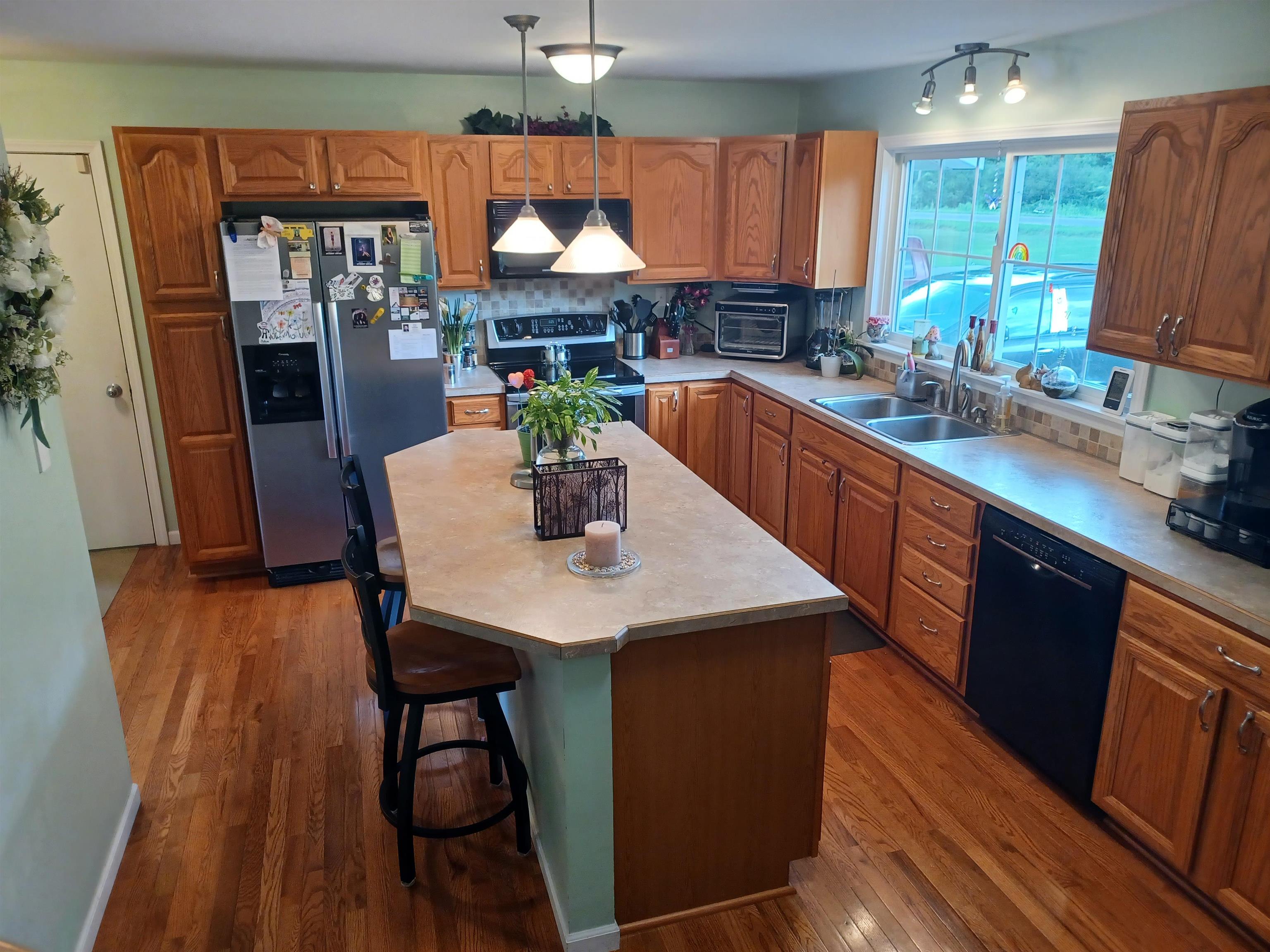 360 West Gordonville Road Midland, MI 48640 - Photo 29 of 94