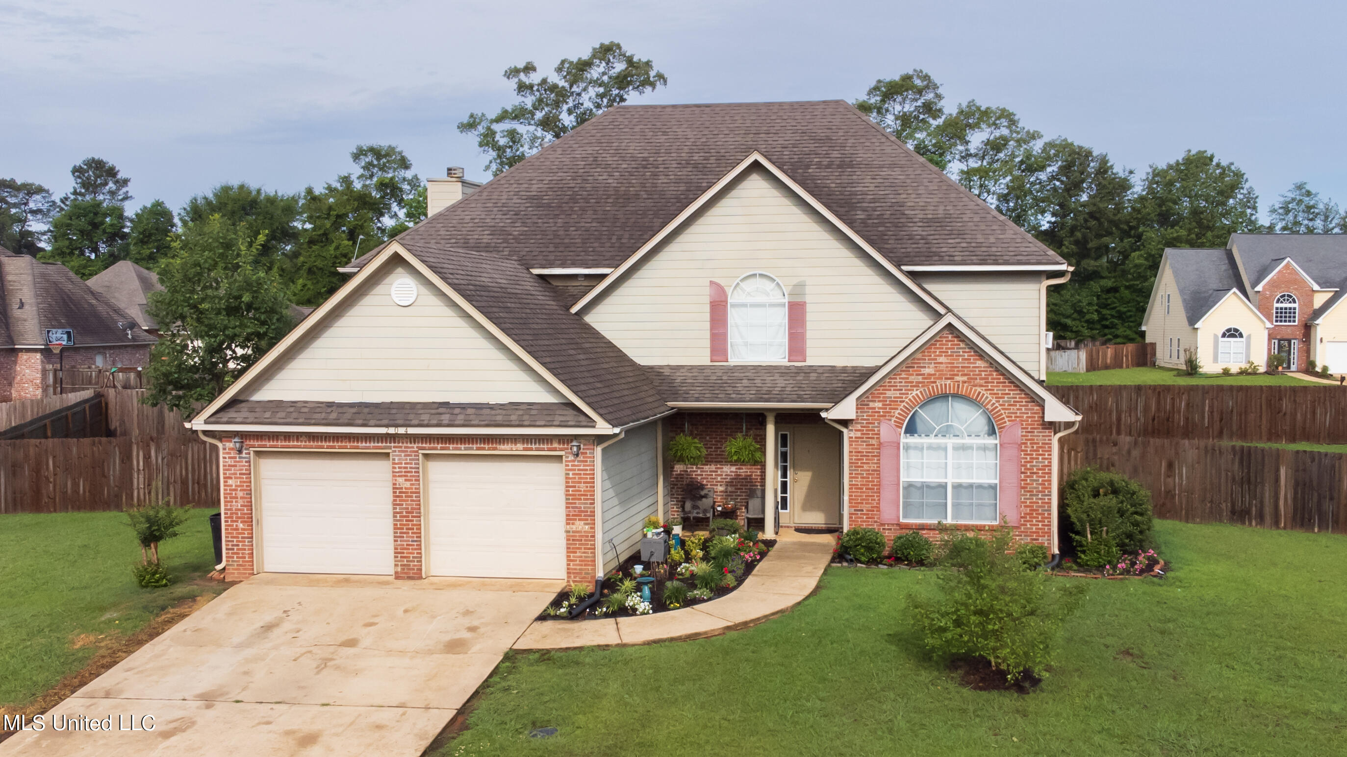 204 Lyle Circle Brandon, MS 39042 - Photo 4 of 27 DJI_0250