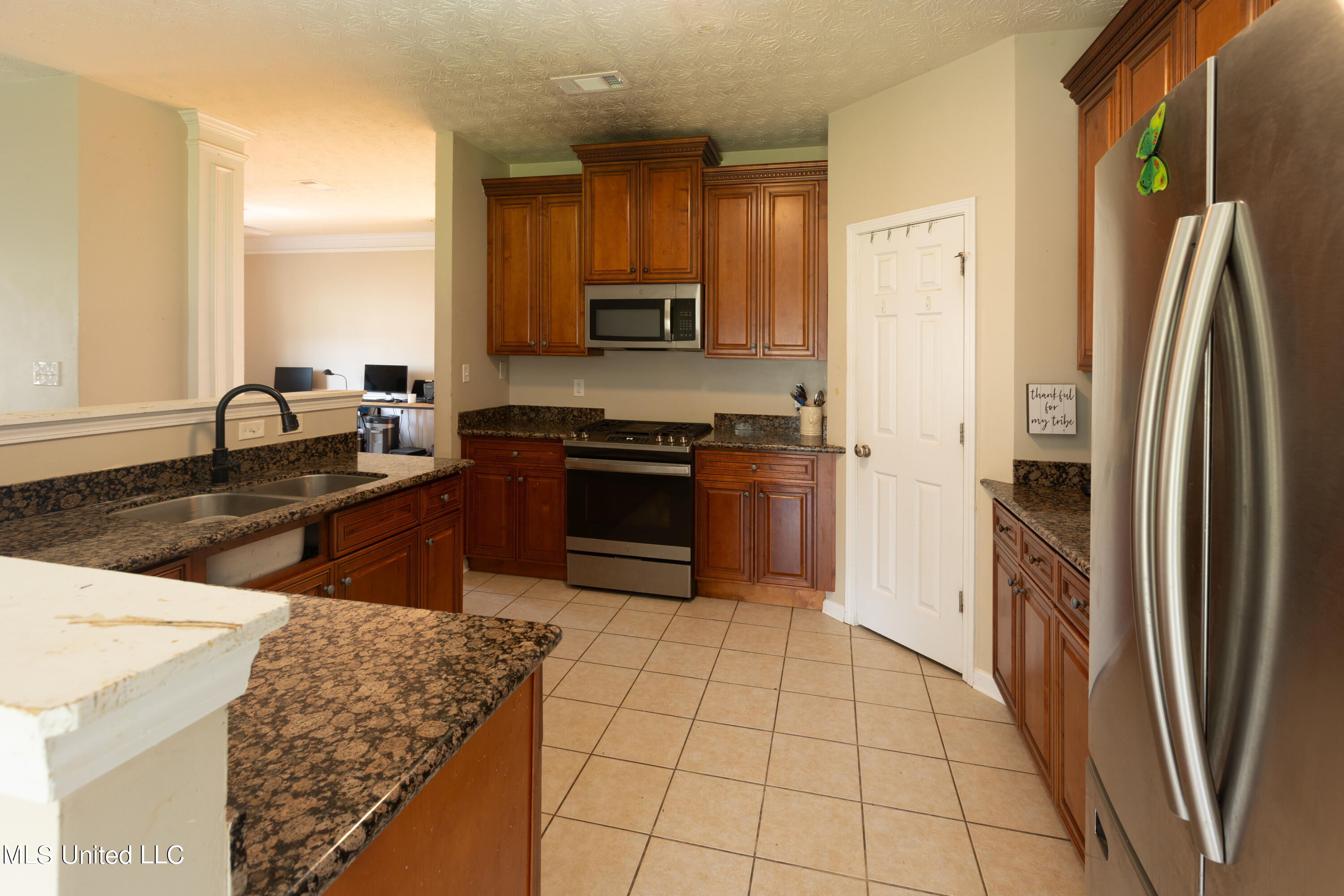 204 Lyle Circle Brandon, MS 39042 - Photo 5 of 27 IMG_1180