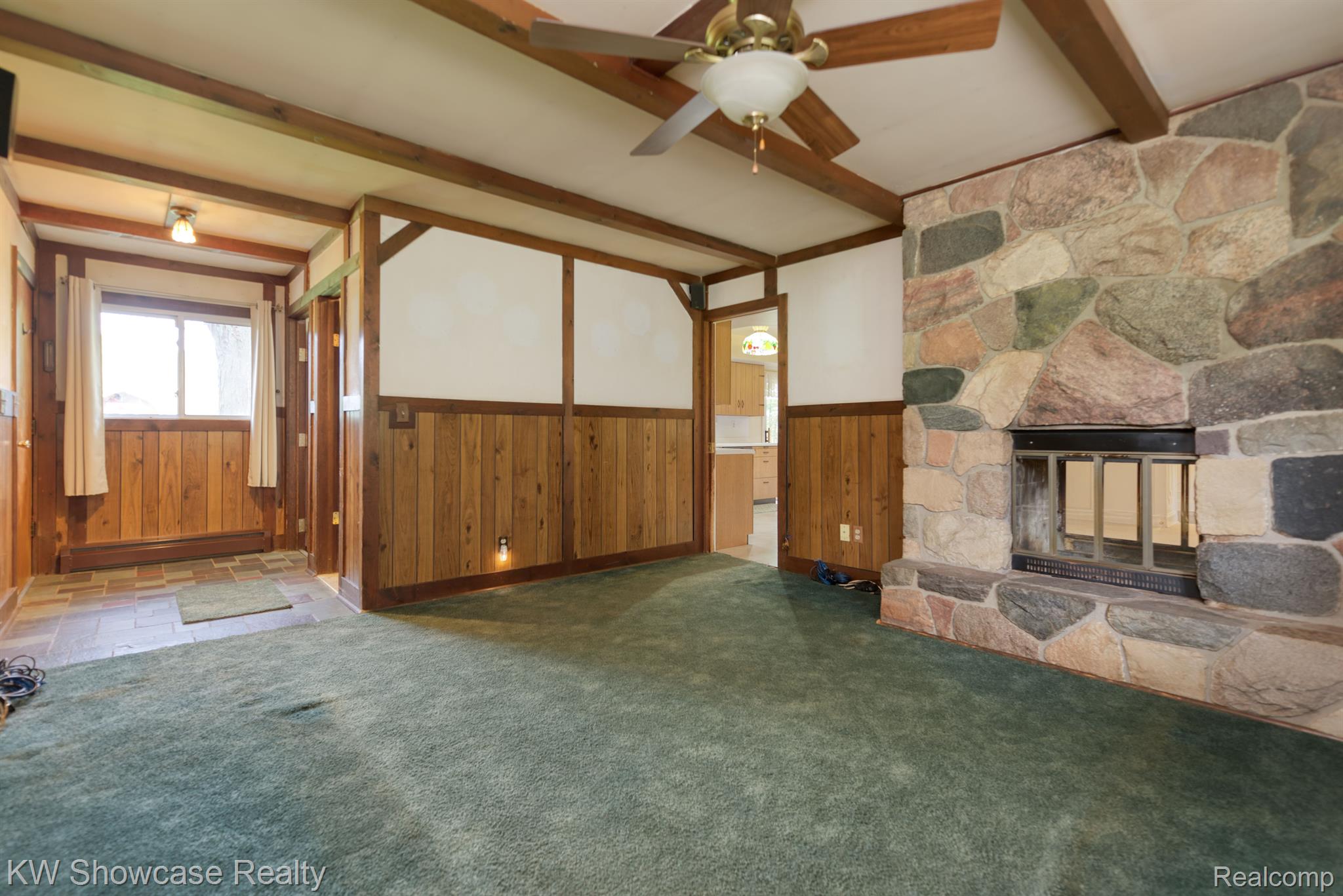 9536 Spencer Road South Lyon, MI 48178 - Photo 14 of 43 GREAT ROOM