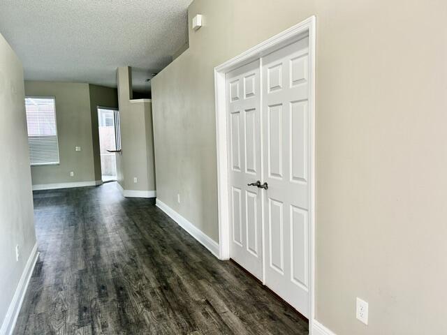 1182 Aviary Road Wellington, FL 33414 - Photo 3 of 28 IMG_8831