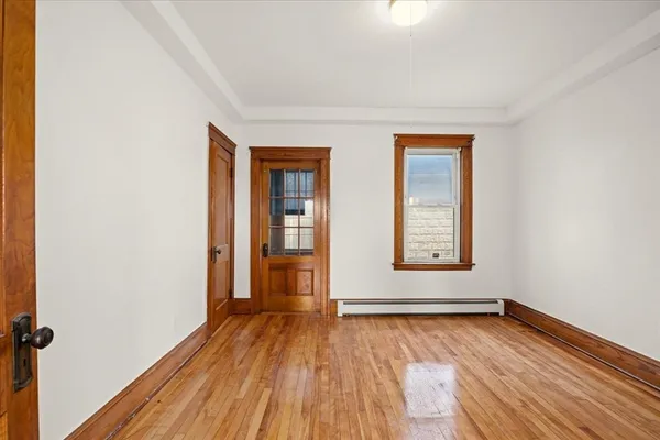 $2,300 | 183 Vernon Street, Unit 3, Worcester, MA 01607