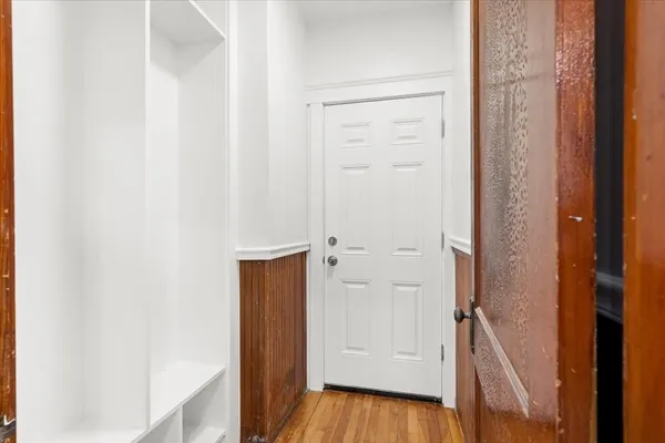 $2,300 | 183 Vernon Street, Unit 3, Worcester, MA 01607