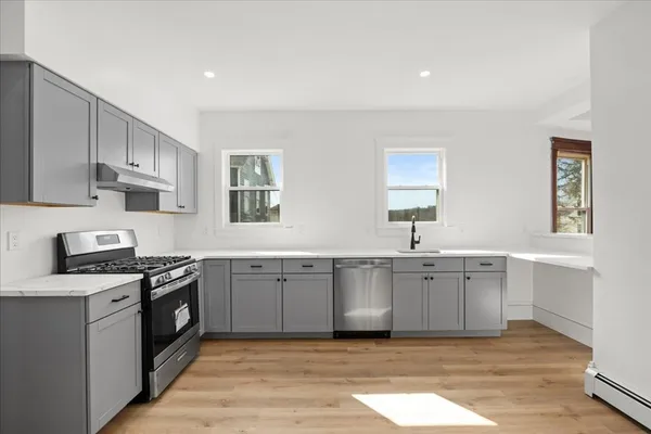 $2,300 | 183 Vernon Street, Unit 3, Worcester, MA 01607