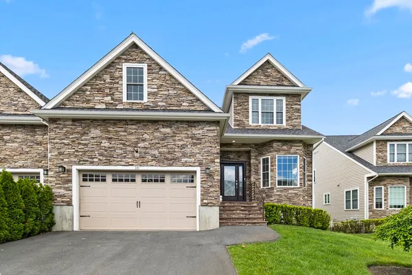 $1,490,000 | 16 Cape Club Drive, Unit 16, Sharon, MA 02067
